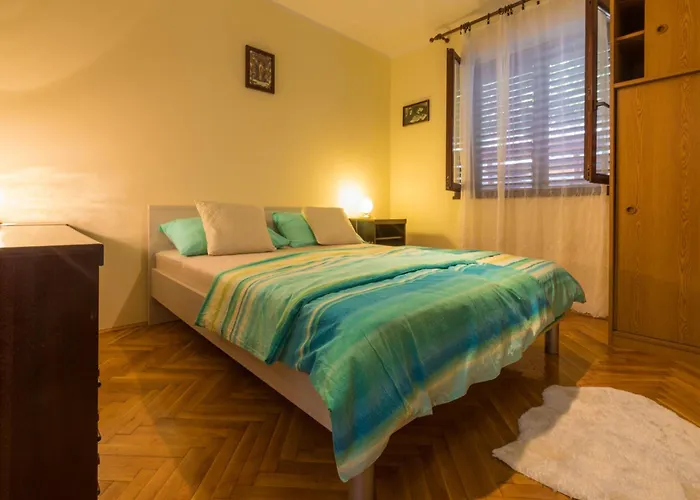 Apartman Julija *